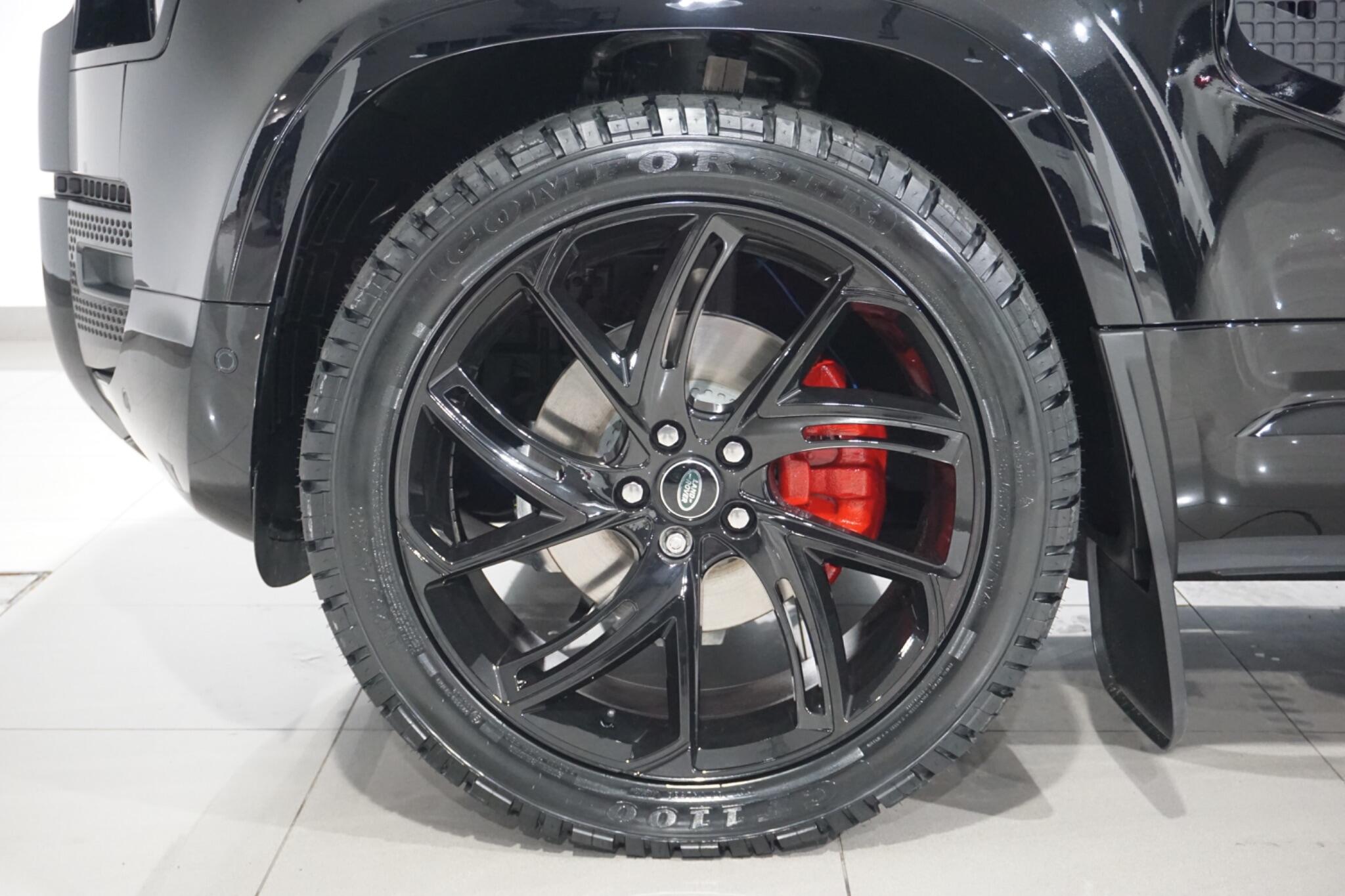 Land Rover Defender 110 3.0 D250 MHEV XS Edition SUV 5dr Diesel Auto 4WD Euro 6 (s/s) (250 ps)